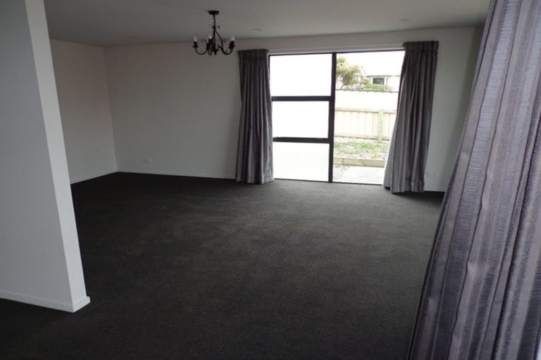 Photo of property in 1-2/10 Brunswick Street, Seaview, Timaru, 7910