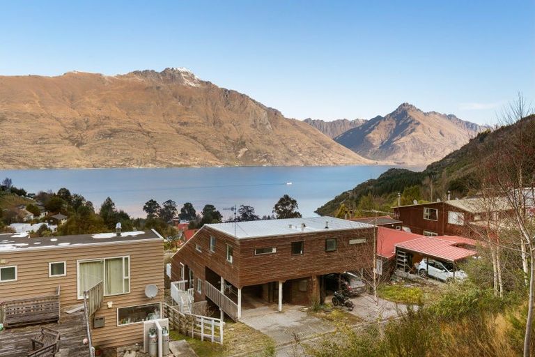 Photo of property in 24b Dart Place, Fernhill, Queenstown, 9300