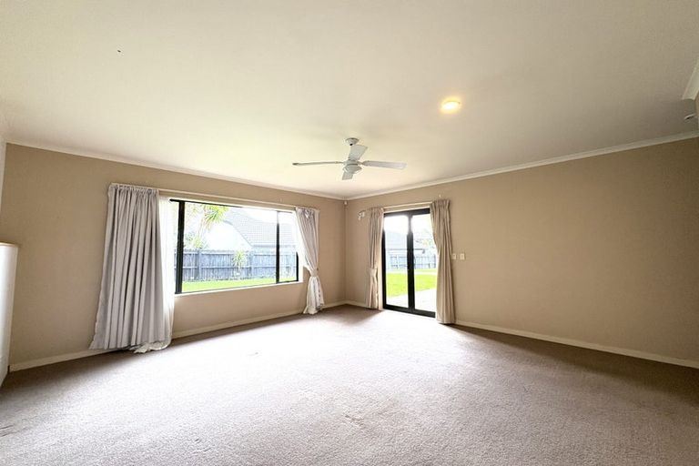 Photo of property in 79 Manor Park, Sunnyhills, Auckland, 2010