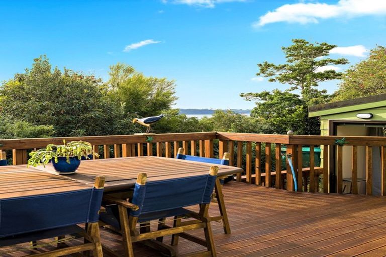 Photo of property in 439 Mahurangi East Road, Snells Beach, 0920