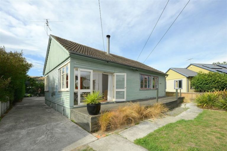 Photo of property in 6 Kitchener Place, Opawa, Christchurch, 8023