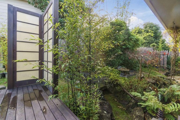 Photo of property in 28 Newham Place, Henderson, Auckland, 0612