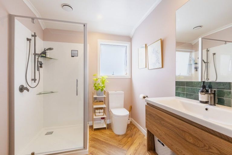 Photo of property in 16 Dee Street, Otane, 4202