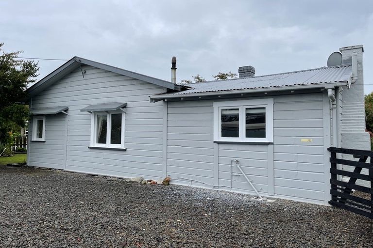 Photo of property in 8a Shanly Street, Waipawa, 4210