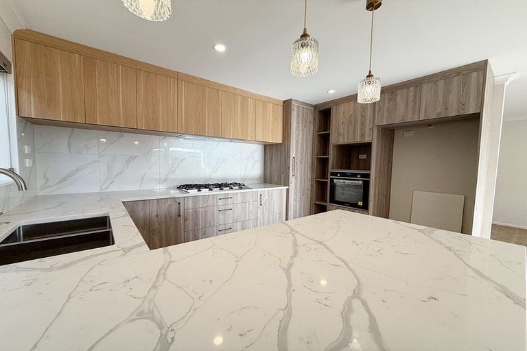 Photo of property in 7a Marco Place, Highland Park, Auckland, 2010