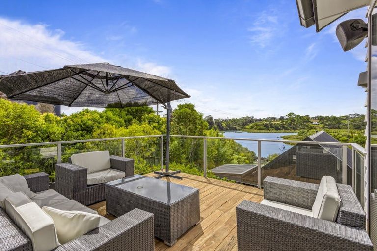 Photo of property in 9 Tauwaka Crescent, Riverhead, 0820