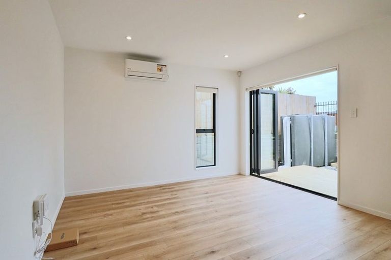 Photo of property in 62a Glenmore Road, Sunnyhills, Auckland, 2010