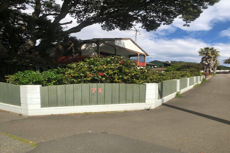 Photo of property in 71 Esplanade, Kaiti, Gisborne, 4010