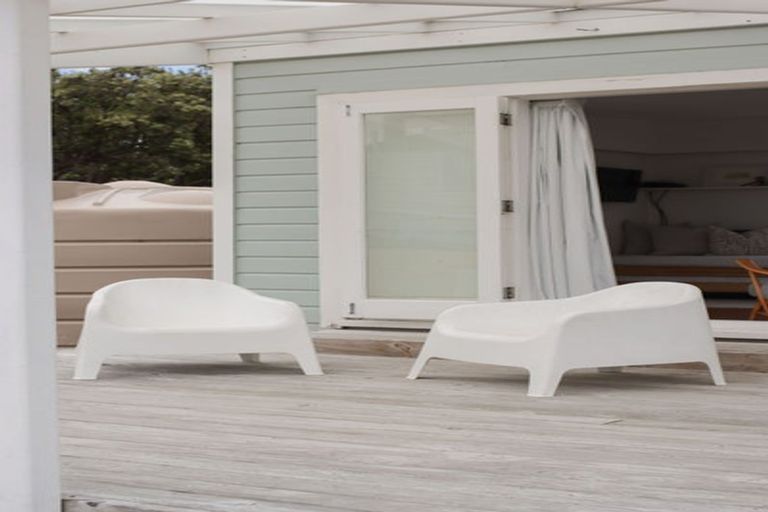 Photo of property in 82 Kahukura Avenue, Waitarere Beach, Levin, 5510