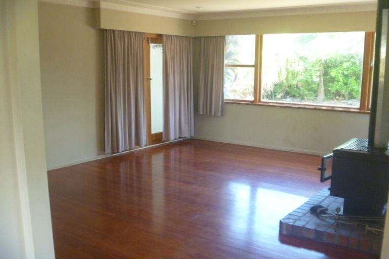 Photo of property in 15 Gills Avenue, Papakura, 2110
