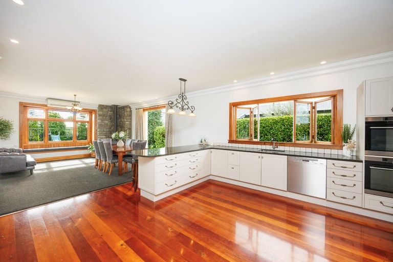 Photo of property in 75 Limbrick Street, Terrace End, Palmerston North, 4410