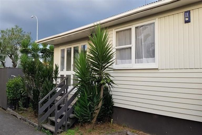 Photo of property in 24 Bedlington Avenue, Manurewa, Auckland, 2102