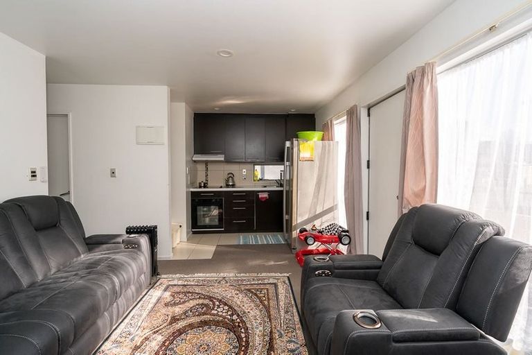 Photo of property in 14a Dowding Street, Melville, Hamilton, 3206