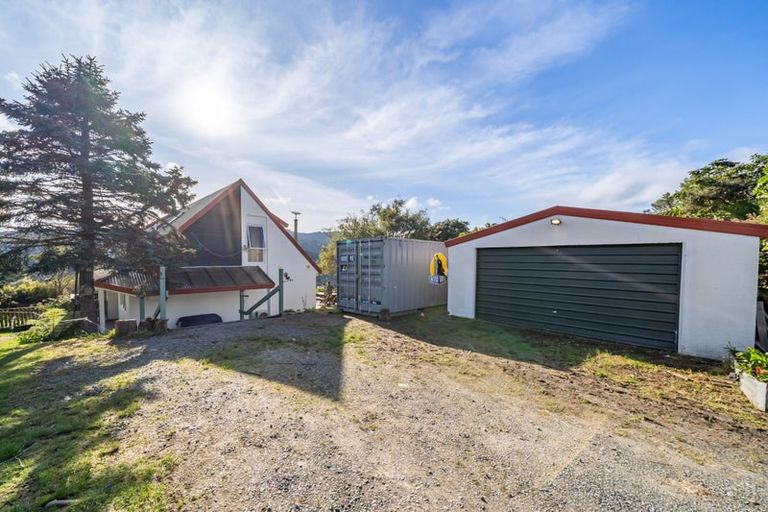 Photo of property in 1154e State Highway 2, Te Marua, Upper Hutt, 5018