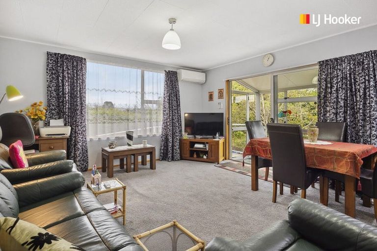 Photo of property in 2d Rennie Street, Green Island, Dunedin, 9018