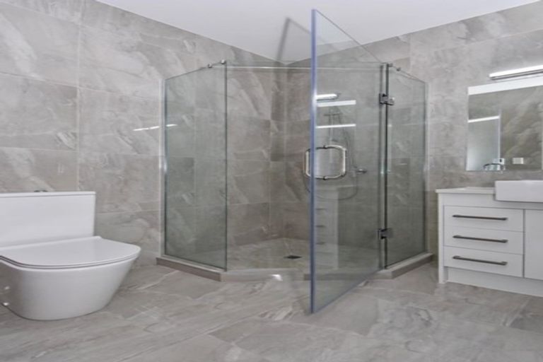 Photo of property in 25 Drumbuoy Drive, Flat Bush, Auckland, 2019