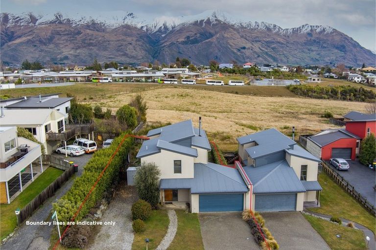 Photo of property in 106a Kings Drive, Wanaka, 9305