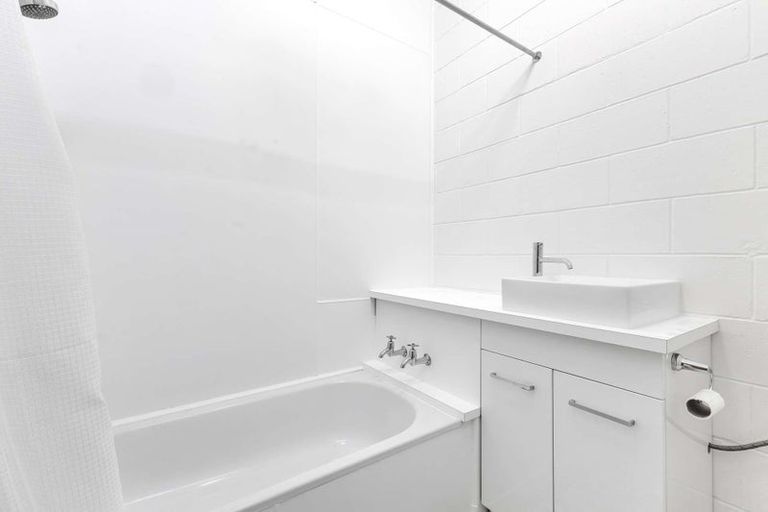 Photo of property in 2/20 Darnell Street, Fitzroy, New Plymouth, 4312