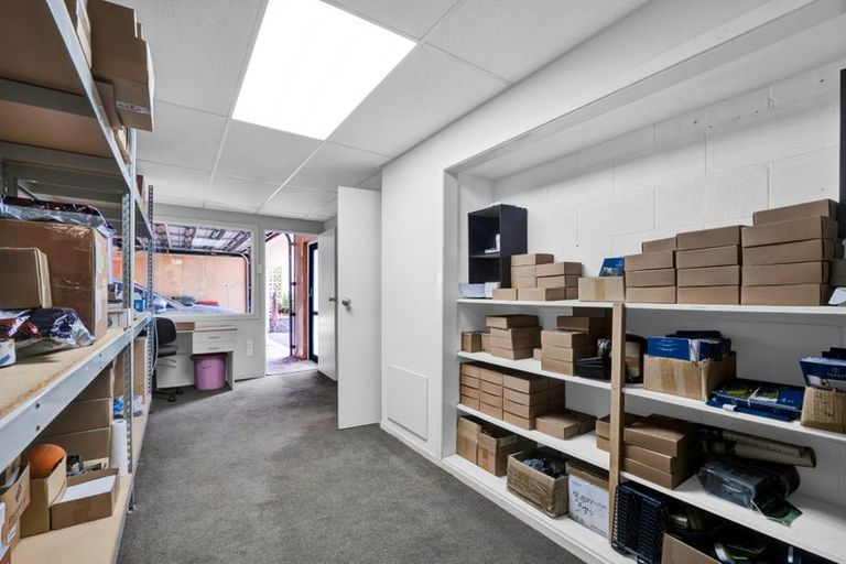 Photo of property in 24 Darwin Crescent, Spotswood, New Plymouth, 4310