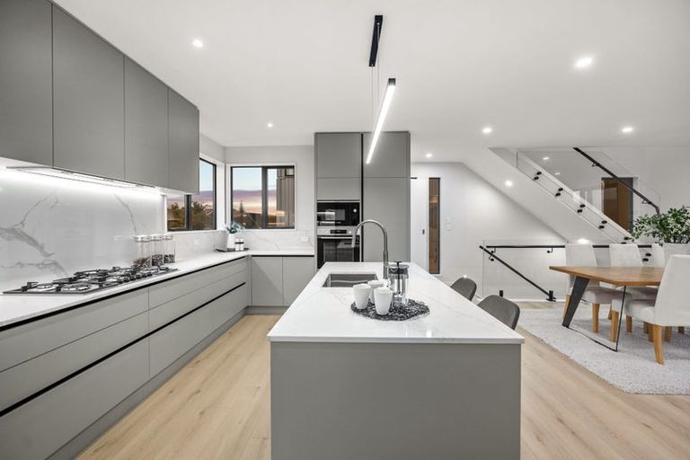 Photo of property in 13c Dominion Street, Takapuna, Auckland, 0622