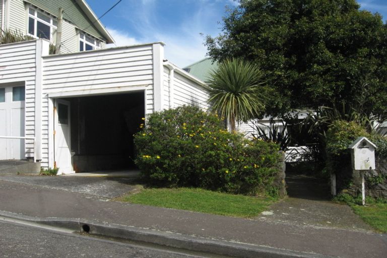 Photo of property in 34 Ponsonby Road, Karori, Wellington, 6012
