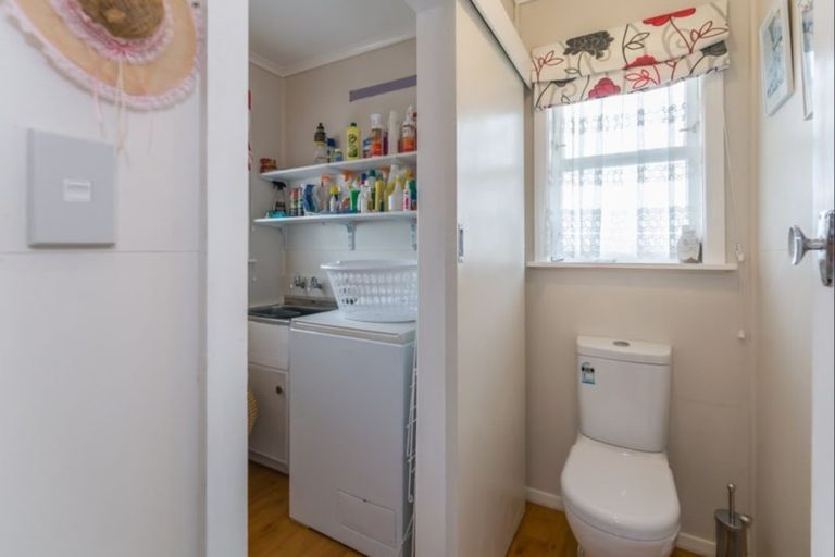 Photo of property in 23 Cornwall Street, Levin, 5510