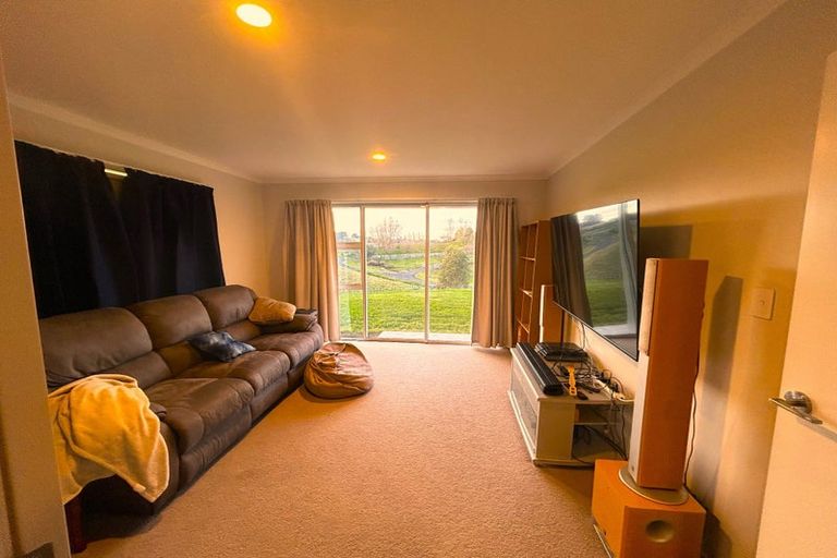 Photo of property in 61 Pineleigh Drive, Poraiti, Napier, 4182