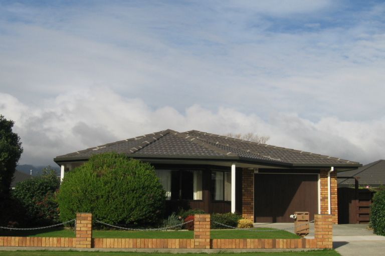 Photo of property in 6a Cedar Drive, Paraparaumu Beach, Paraparaumu, 5032