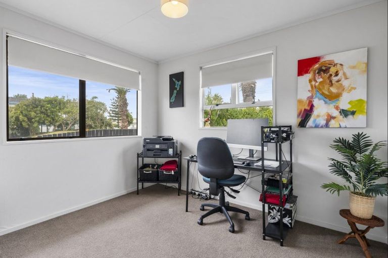 Photo of property in 1297 Papamoa Beach Road, Papamoa Beach, Papamoa, 3118