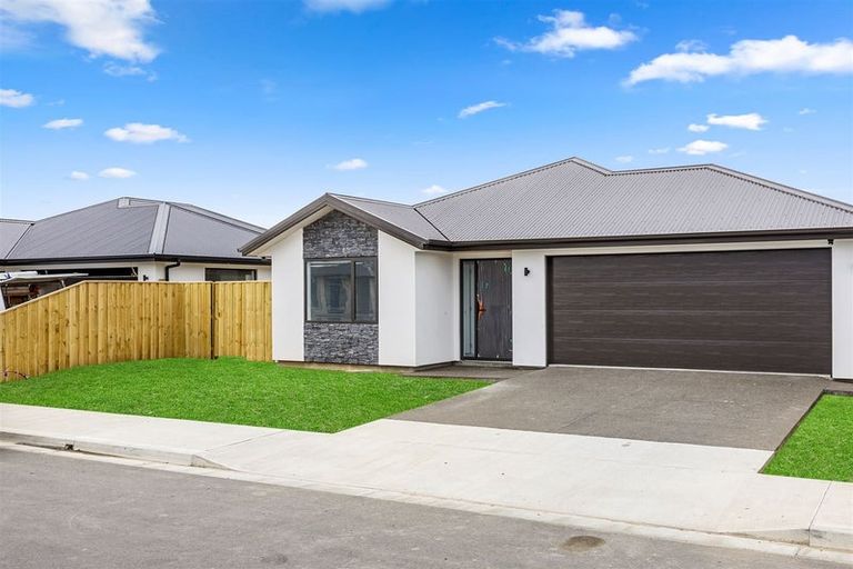 Photo of property in 15 Grimwood Street, Woodend, 7610