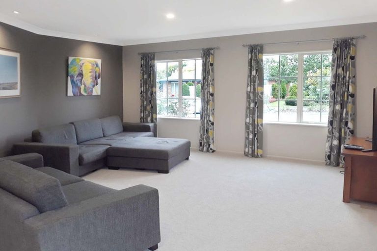 Photo of property in 42 Kinsella Crescent, Aidanfield, Christchurch, 8025