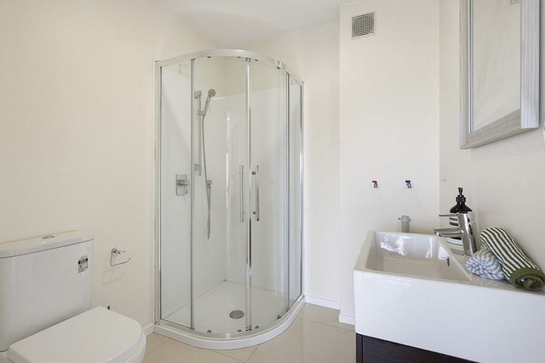Photo of property in 10 Wineberry Way, Broadmeadows, 6037