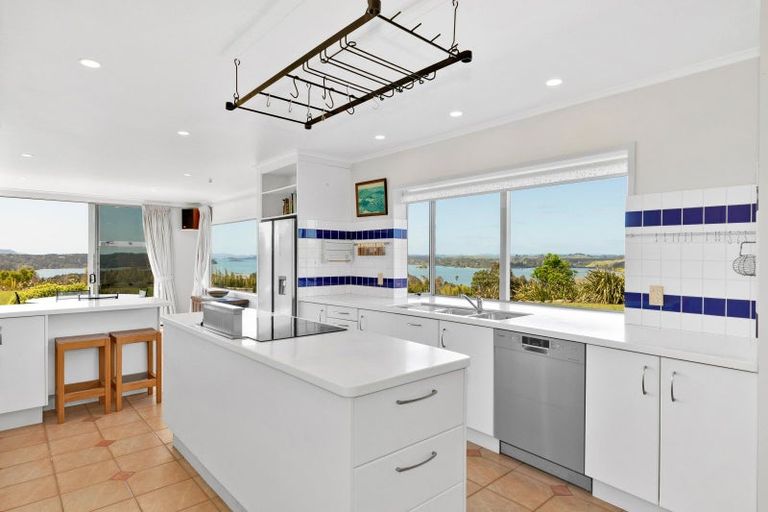 Photo of property in 28 Kurapari Road, Kerikeri, 0294