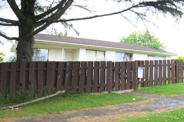 Photo of property in 1 Holborn Place, Papatoetoe, Auckland, 2025
