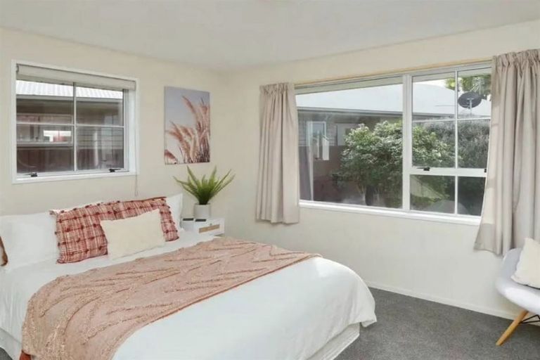 Photo of property in 4 Daytona Place, Parklands, Christchurch, 8083