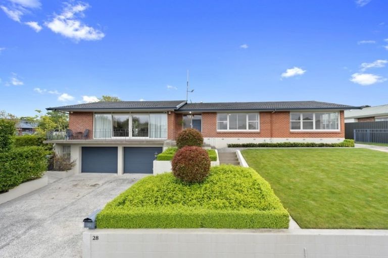 Photo of property in 28 Springfield Crescent, Enderley, Hamilton, 3214