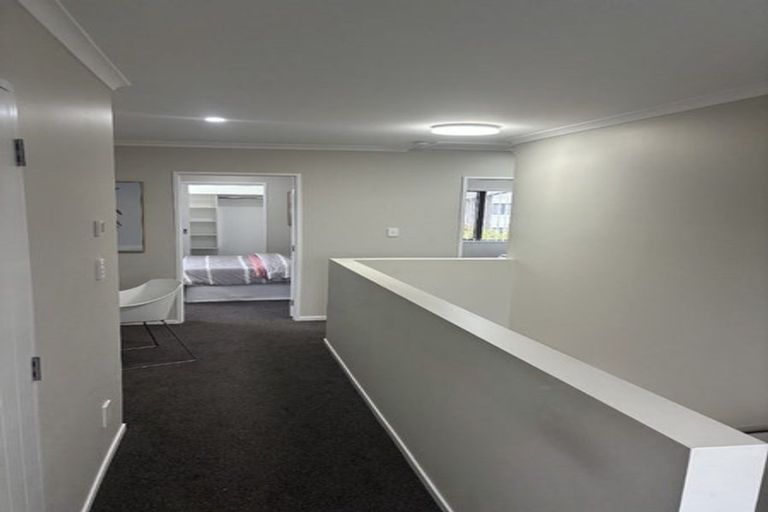 Photo of property in 69 Clevedon Road, Papakura, 2110