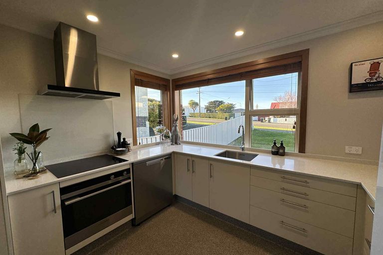 Photo of property in 115 Highcliff Road, Shiel Hill, Dunedin, 9013