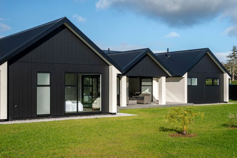 Photo of property in 2 Tareha Place, Kerikeri, 0230