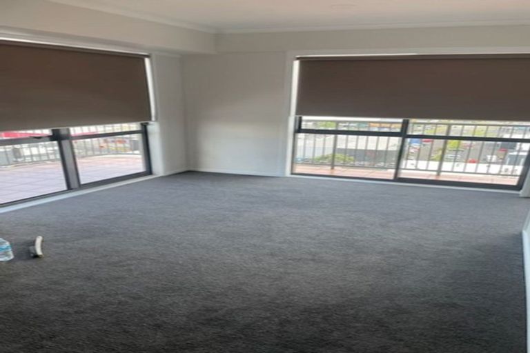 Photo of property in The Rennaissance, 5j/18 Ronwood Avenue, Manukau, Auckland, 2104