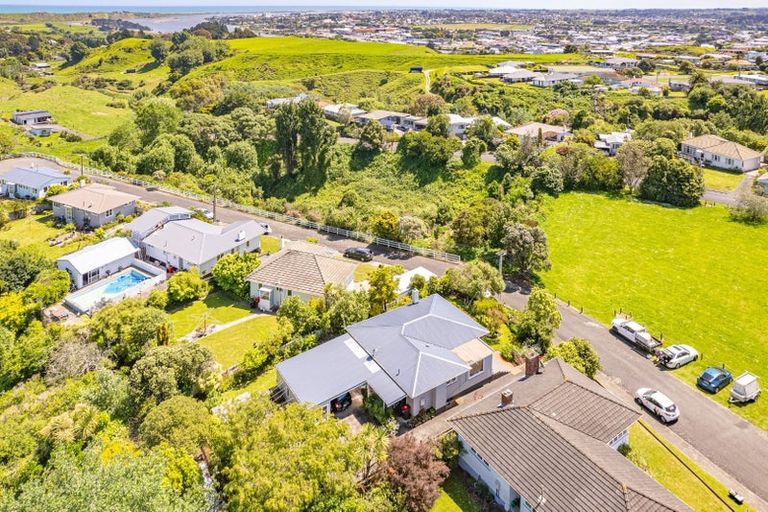Photo of property in 7 East Way, Durie Hill, Whanganui, 4500