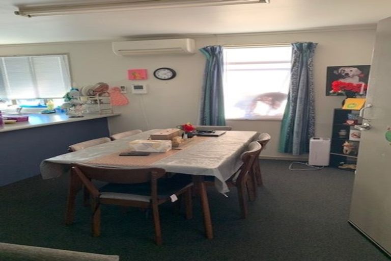 Photo of property in 6 Tangelo Place, Bucklands Beach, Auckland, 2012