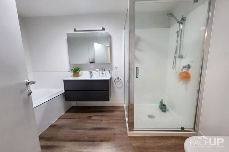 Photo of property in 30 Walter Merton Road, Hobsonville, Auckland, 0616