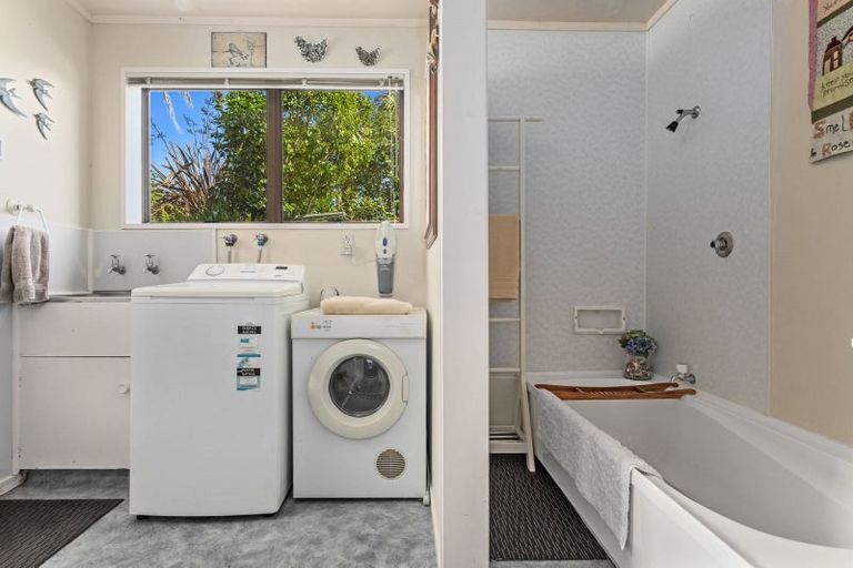 Photo of property in 16 Berg Place, Whakatane, 3120