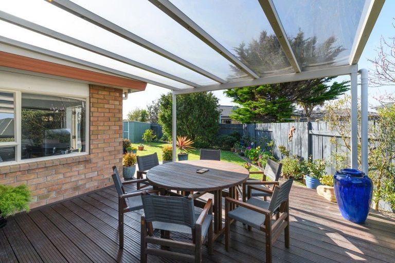Photo of property in 101 Peter Hall Drive, Kelvin Grove, Palmerston North, 4414