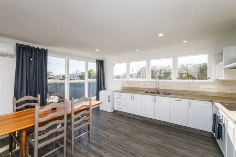 Photo of property in 3a Duff Crescent, Highbury, Palmerston North, 4412