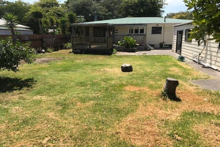 Photo of property in 42 Cosgrave Road, Papakura, 2110