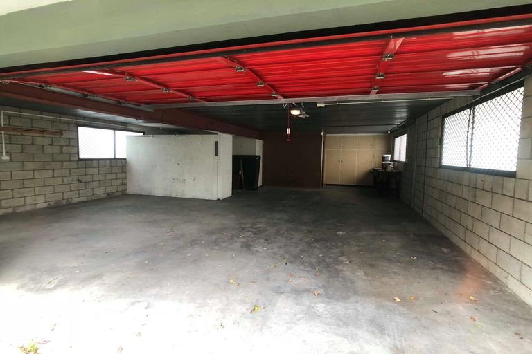 Photo of property in 71 Esplanade, Kaiti, Gisborne, 4010