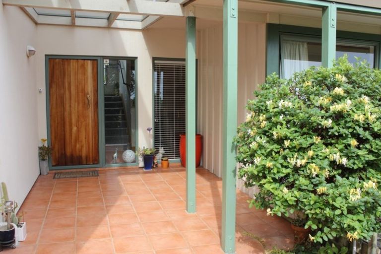 Photo of property in 87 Winara Avenue, Waikanae, 5036