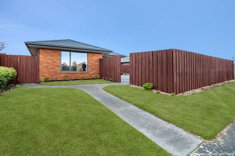 Photo of property in 8 Skipness Lane, Broomfield, Christchurch, 8042